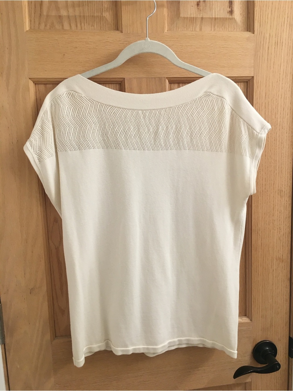 ** BUNDLE SALE 3/$20 ** Women’s Cream Short-Sleeve Knit Top